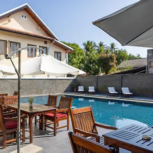 sada-hotel.hotelsluangprabang.com/